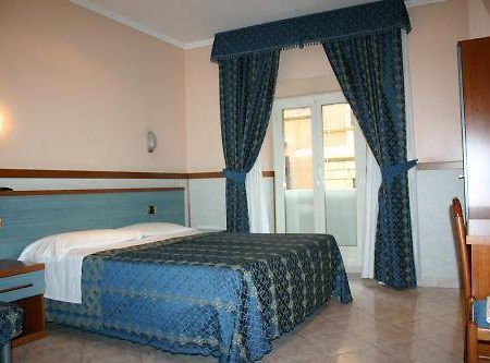 Hotel Soggiorno Blu Roma Habitación foto